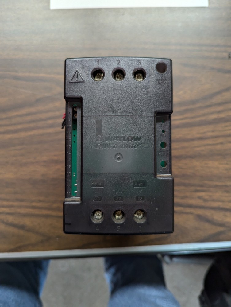 WATLOW DIN-a-mite  DC20-24C0-0000 SOLID STATE POWER CONTROL