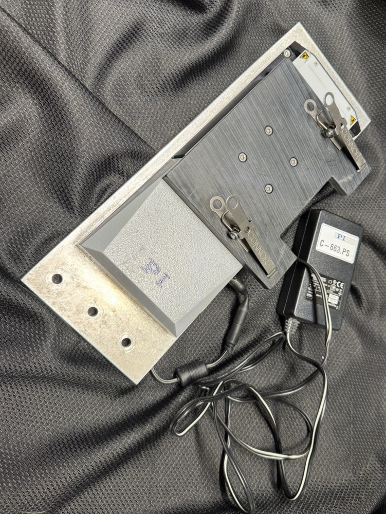 PI M-505.2PD PRECISION POSITIONING STAGE LINEAR POSITIONER