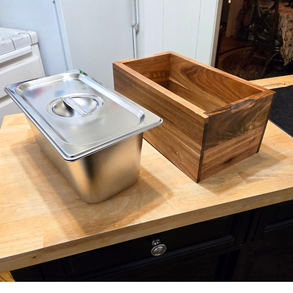 Solid Cedar Box Buffet Server Stand and 1/3 sz Stainless Hotel Pan & Lid, 6" H