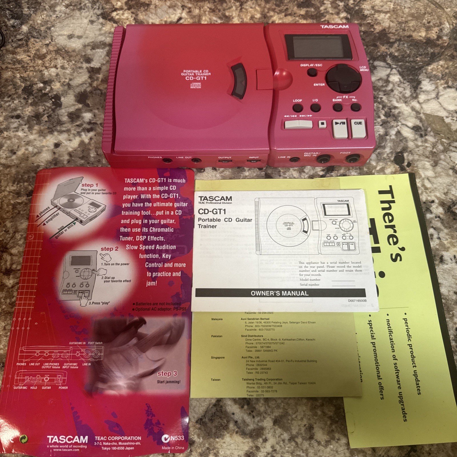 TASCAM CD-GT1 Portable Guitar Trainer Battery Powered NO AC ADAPTER - Tested