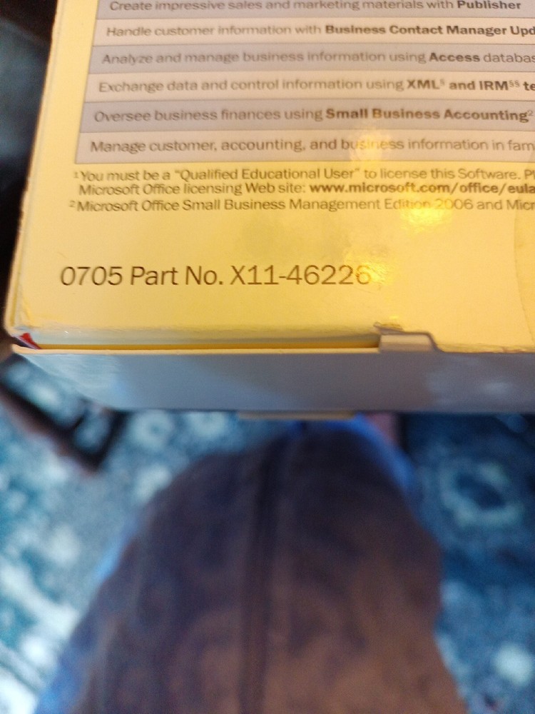 Microsoft Office Professional 2003 - Old Version . Looks Like It Was Never Used