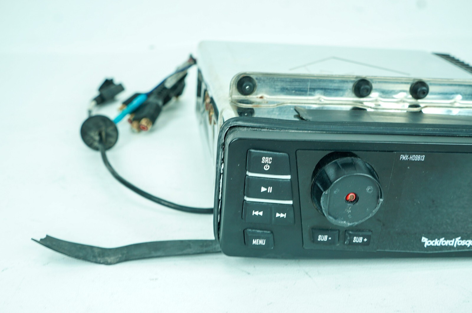 12 Harley Road Glide Touring Rockford Fosgate Media Receiver DAMAGED HD9813 1325