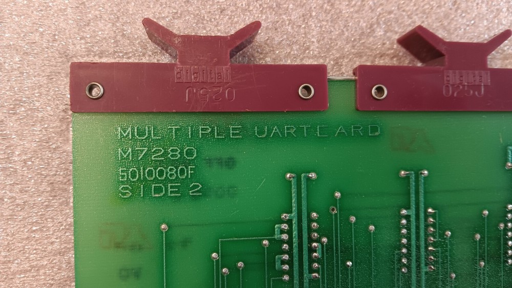 DEC digital M7280 MULTIPLE UART CARD DH11 (B21)