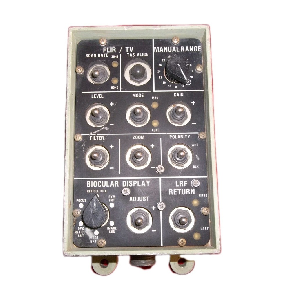 BRADLEY  M2-M2A2 GUNNER'S SIGHT CONTROL 12956550                          5155D