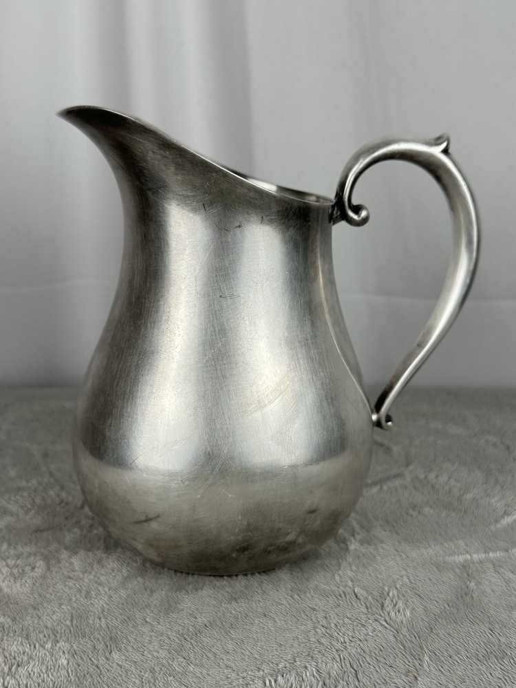 Art S Co Silver Plated 225 Pitcher