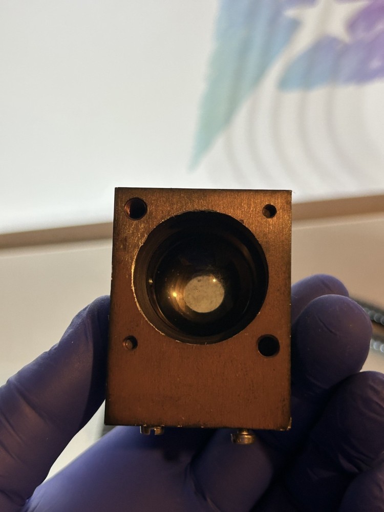 Fiber Optic Light Carrier Magnifier for Microscope