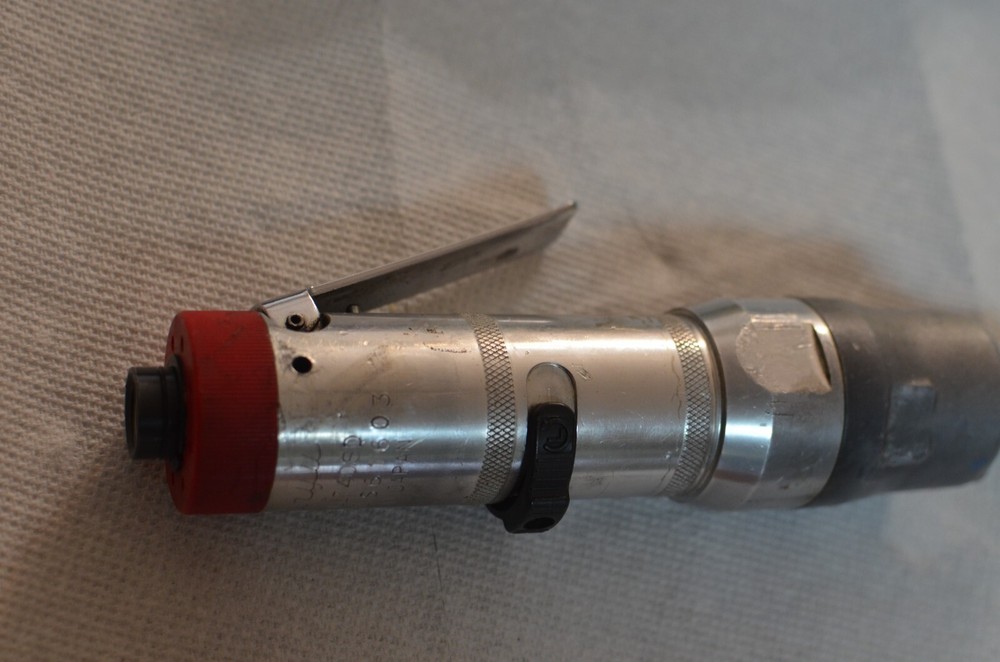 URYU ULD 40SD Pneumatic Screwdriver