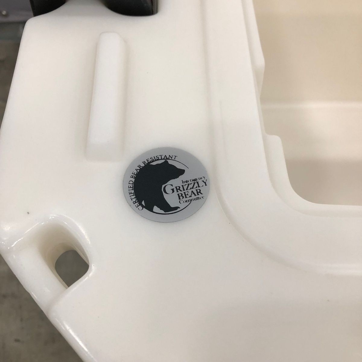 PELICAN Elite Outdoor Cooler 250QT White 200 Can Capacity**