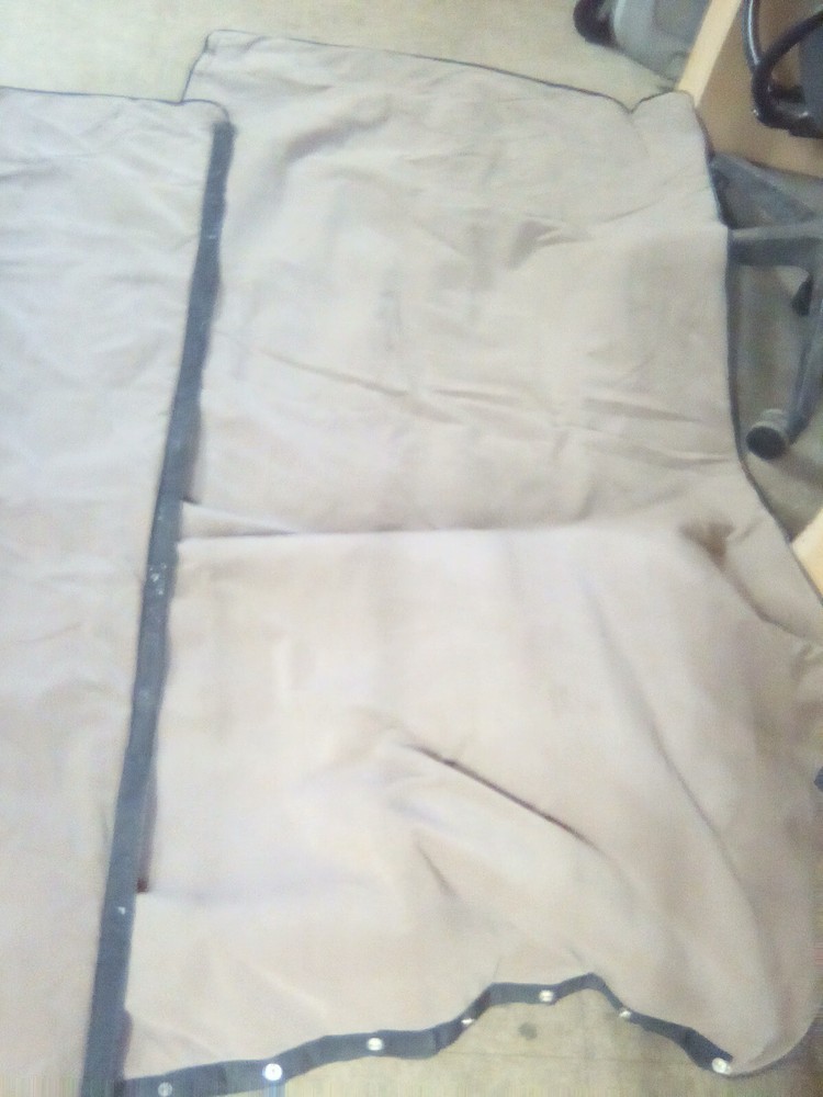 2015 Freightliner Sleeper Curtains Brown