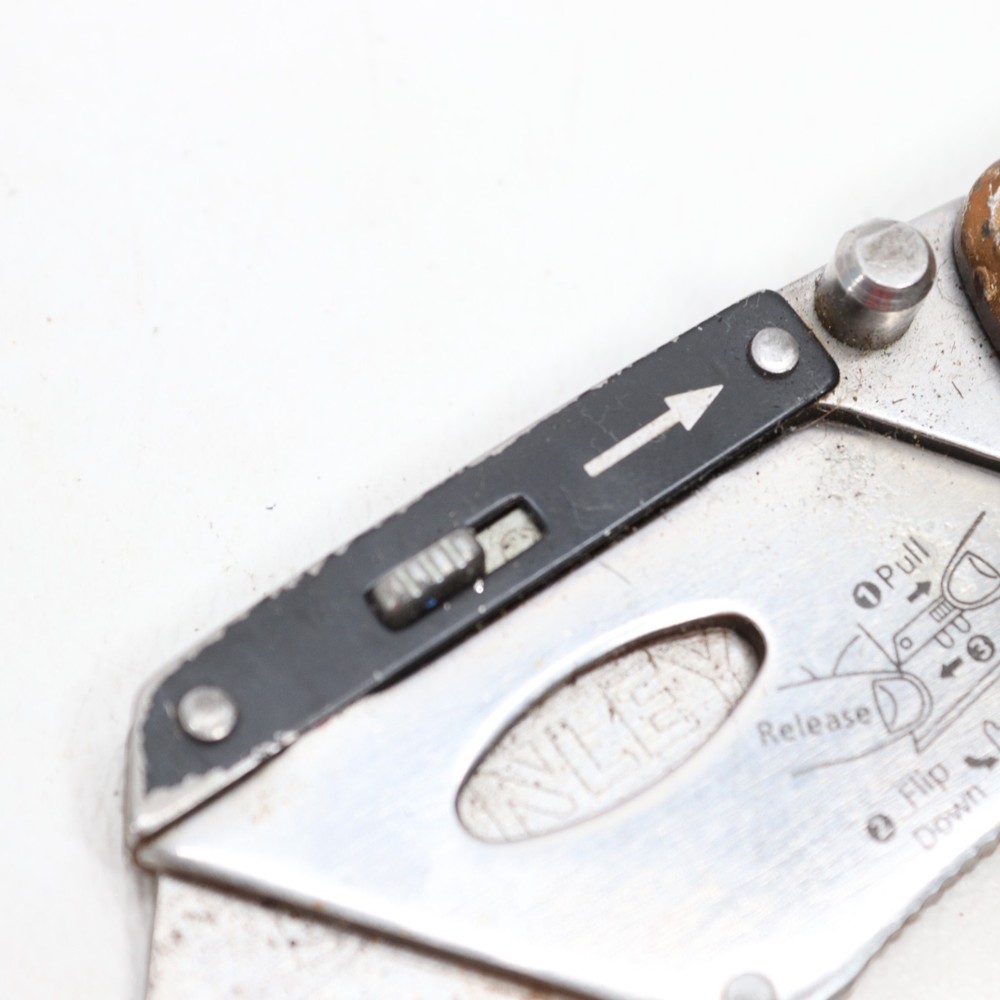 Husky Utility Knife Lockback Folder Pocket Clip Box Cutter Retractable