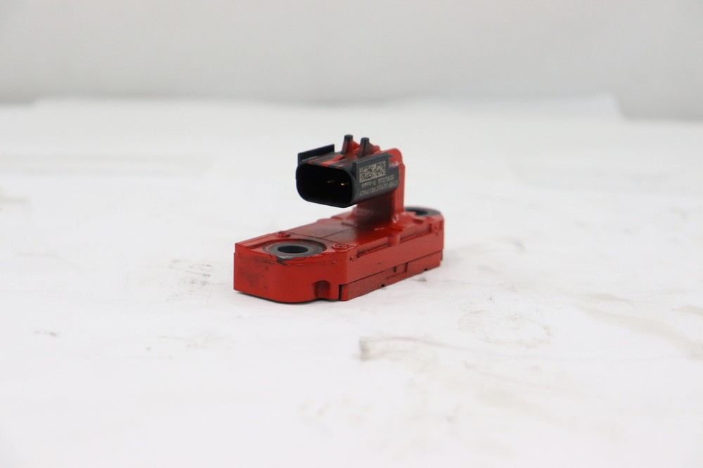 Cummins 4384138 EGR Pressure Diff Sensor