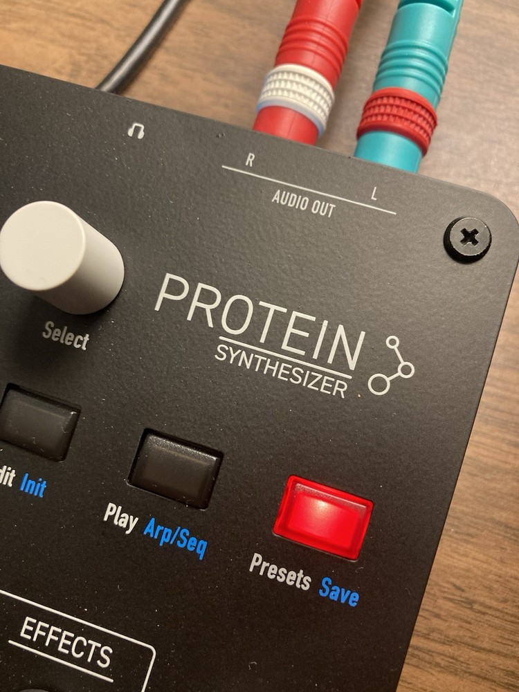Waldorf Protein Wavetable Desktop Synthesizer