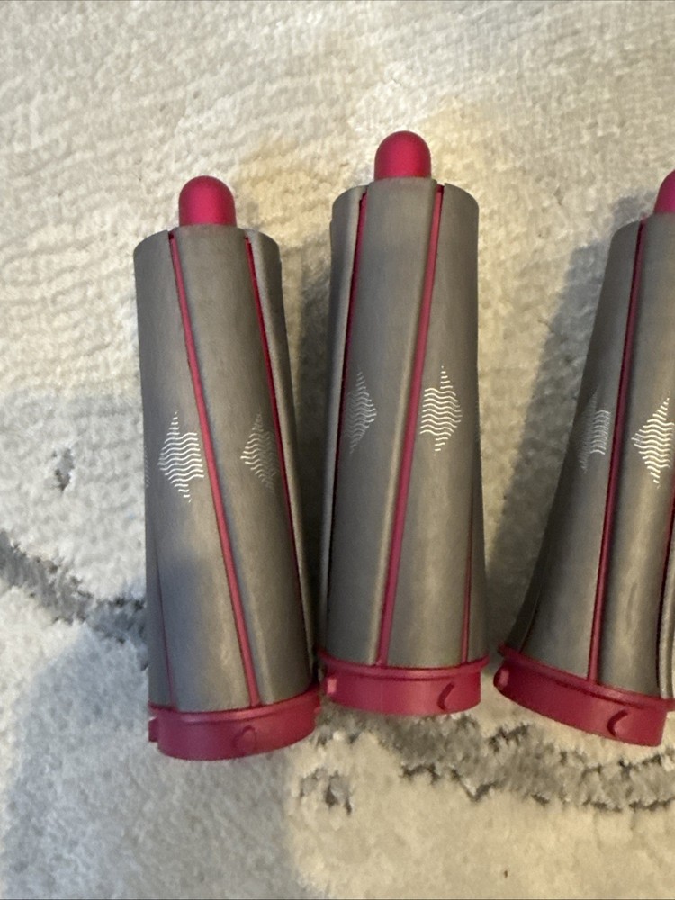Dyson Attachments for Airwrap Multi/styler.