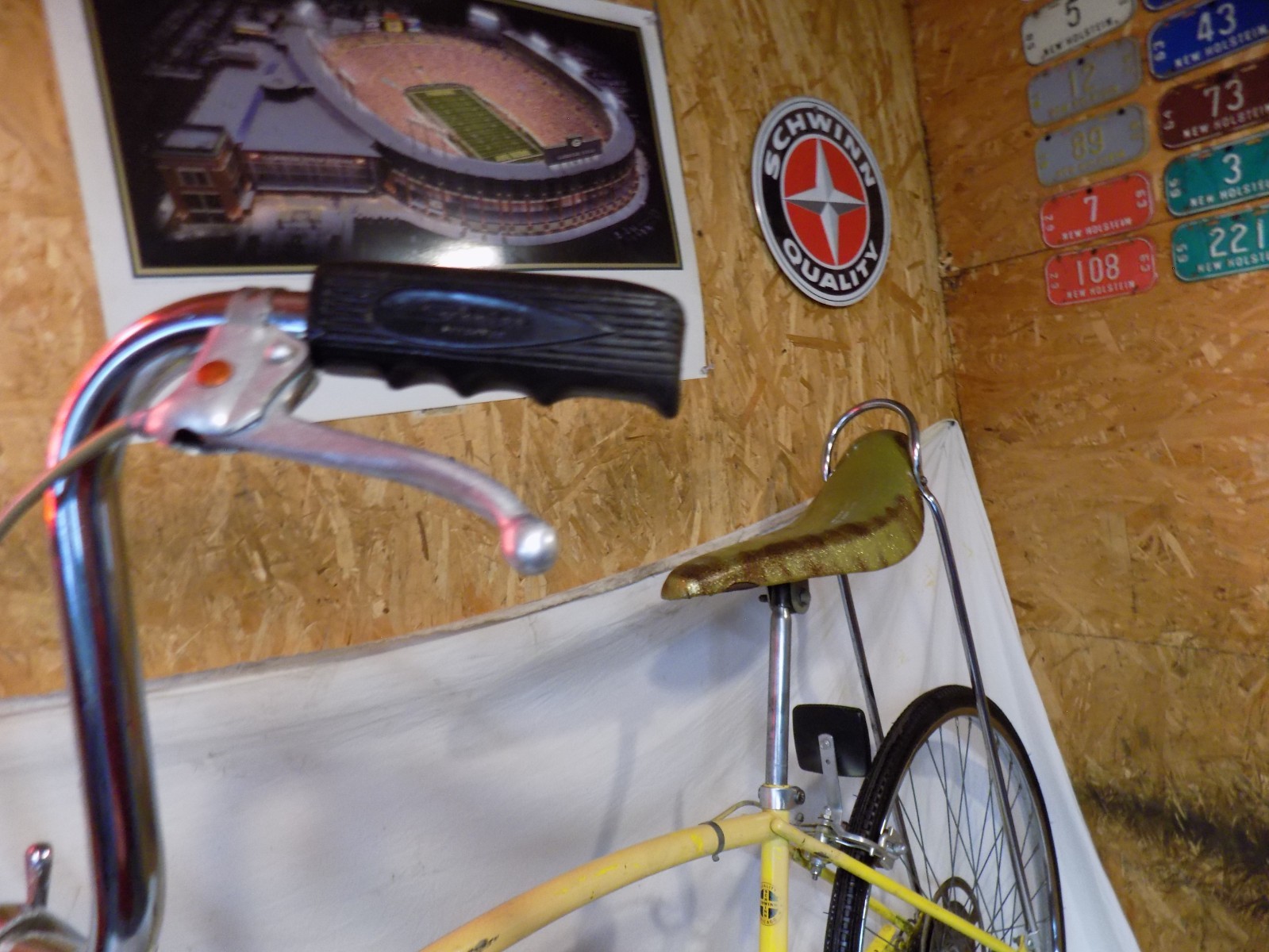 1975 SCHWINN COLLEGIATE 5-SPEED STINGRAY MANTA RAY FASTBACK SPORT VINTAGE BIKE!