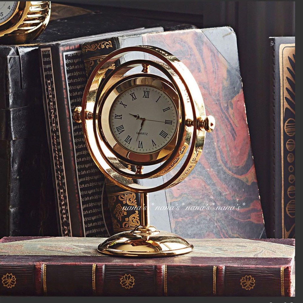 Harry Potter Time Turner Reverse Clock Table