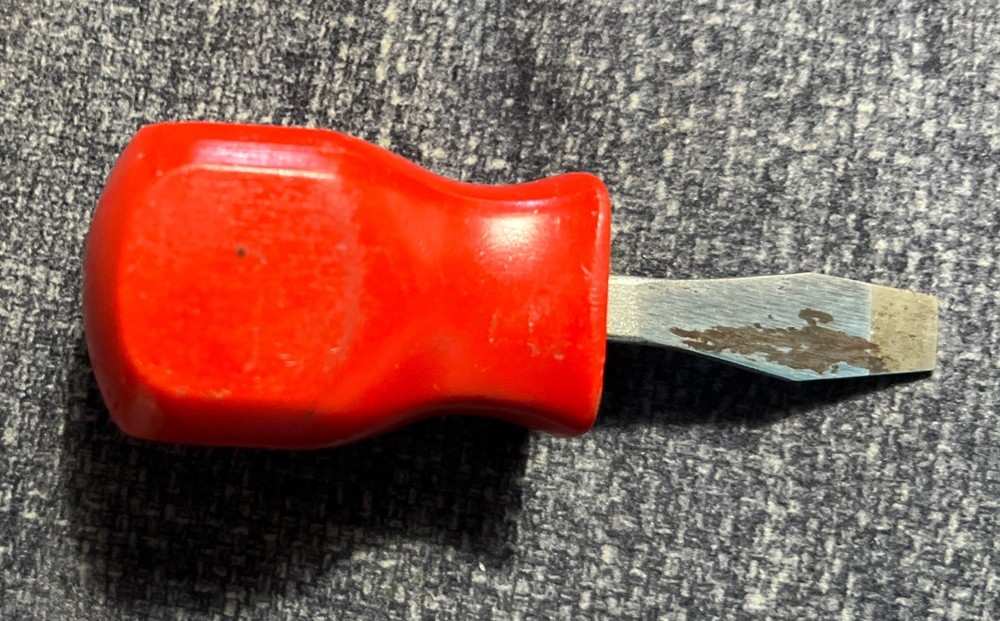 MAC TOOLS PN2SA Stubby 5/16" Red Flat Head Screwdriver