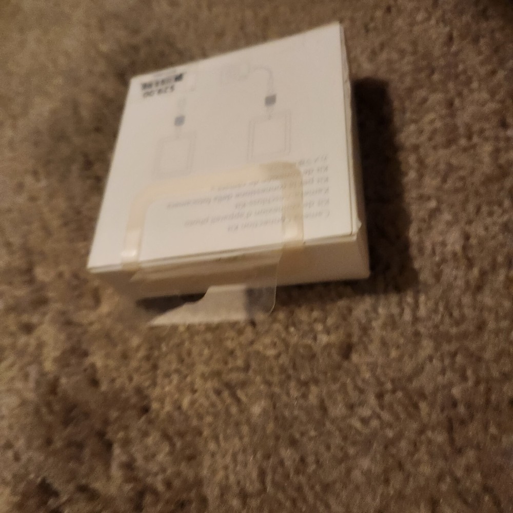 Apple iPad Camera Connection Kit MC532ZM/A Sealed New 2010