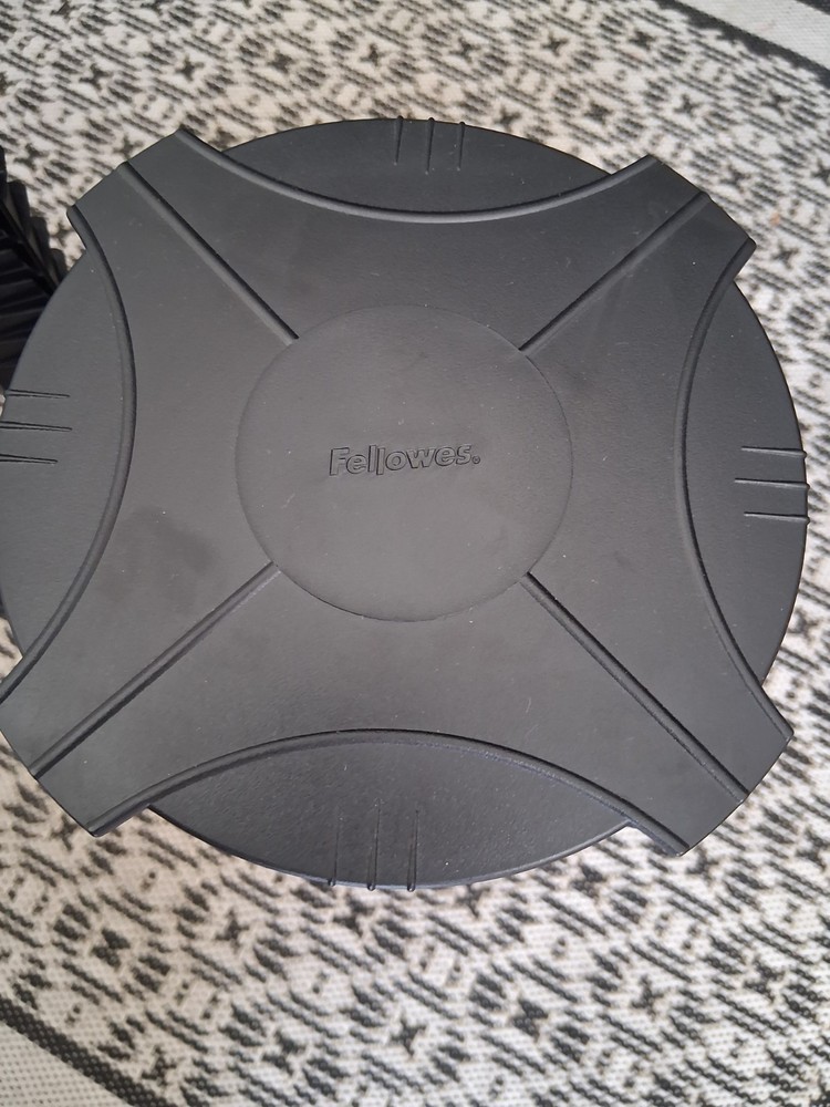 Fellowes 100 Cassette Tape Carousel Rotating Spinning Storage Tower Rack Case