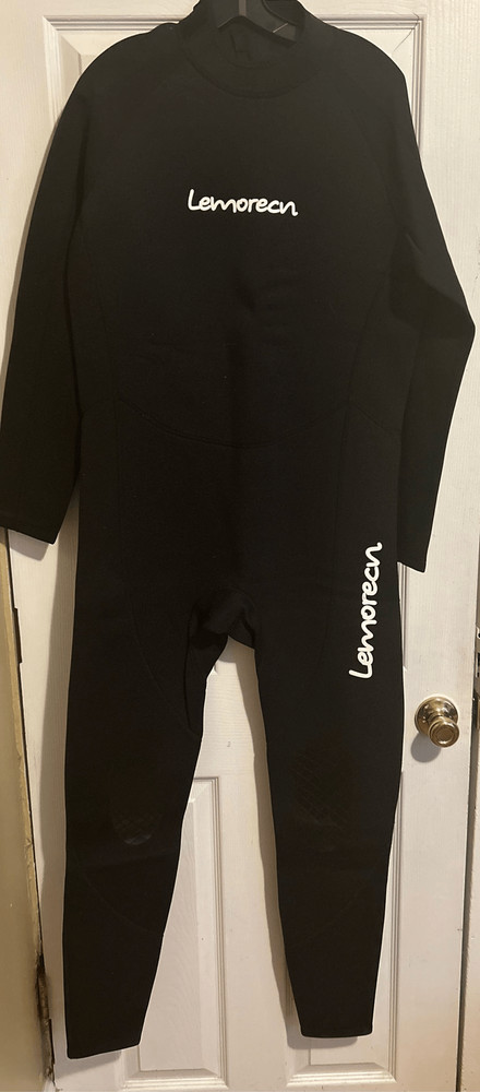 Lemorecn Wetsuit Size 2XL