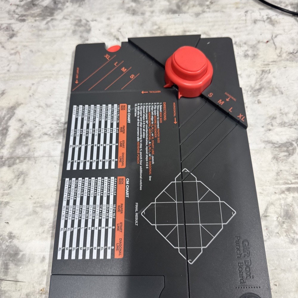 We R Memory Keepers Gift Box Punch Board