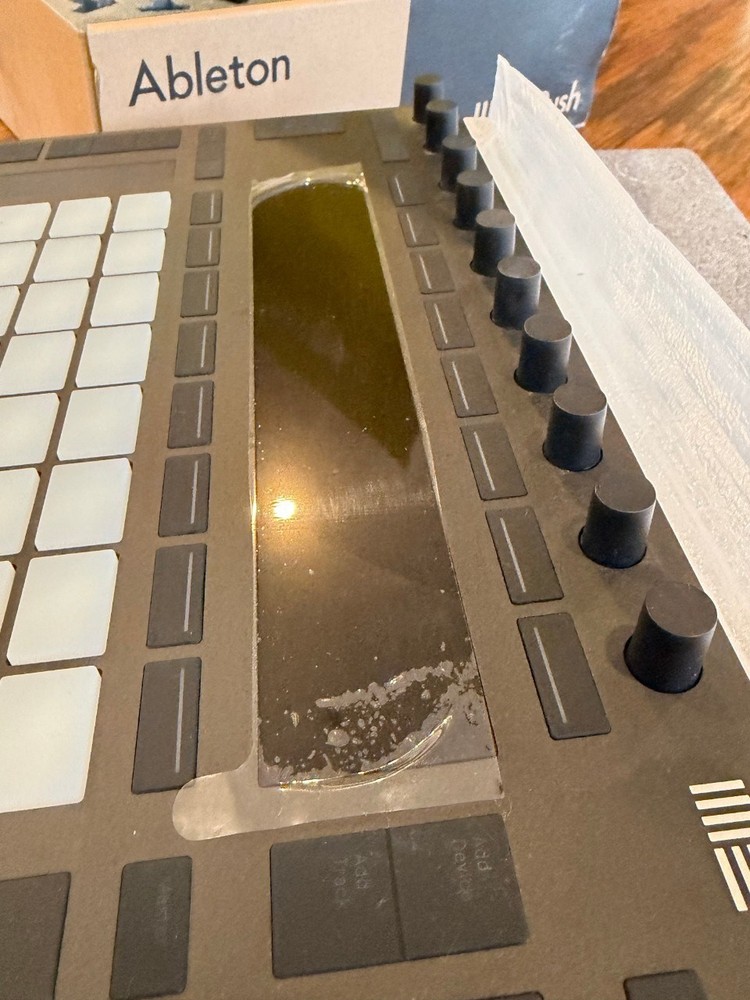 Ableton Push 2 MIDI Controller - Excellent Condition w/ Original Box + Accessori