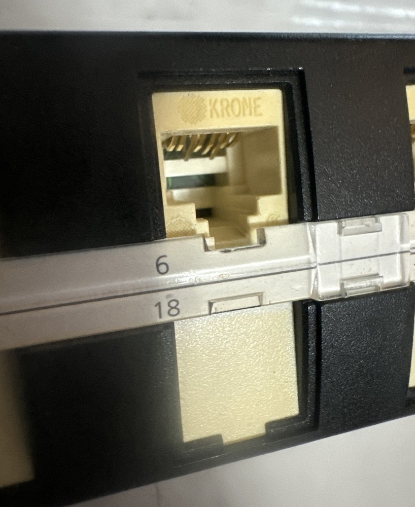 Krone Modular CAT5 Patch Panel With 12 Jacks And 12 Blanks Keystone Rack Mount