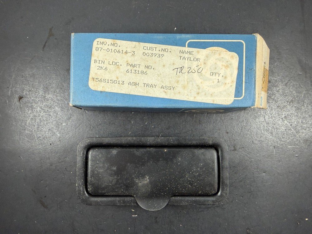 Triumph TR250, TR6 NOS Ashtray