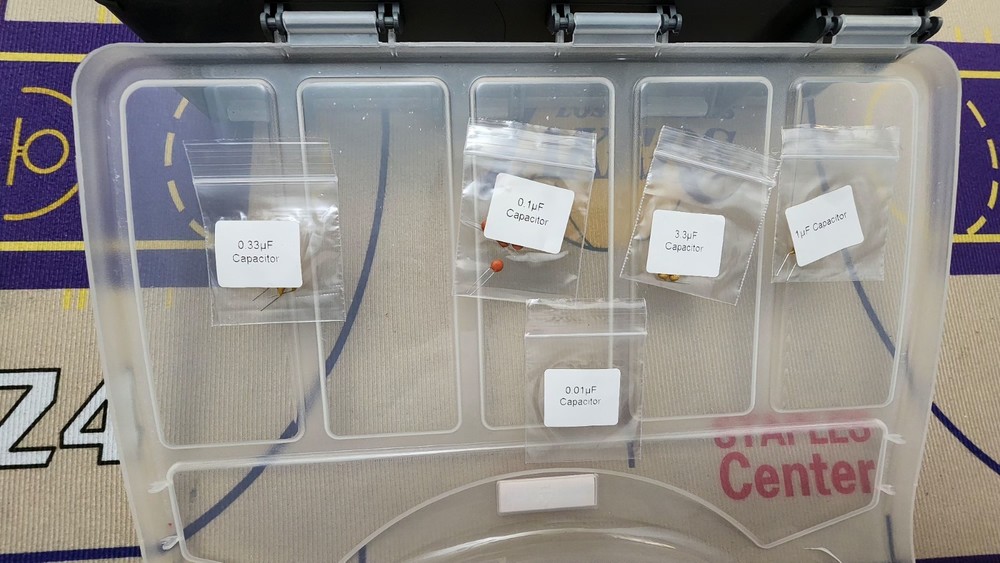 Electronics Kit 2nd Component Pack 1 -Exp 1-11 for Charles Platt STEM Book