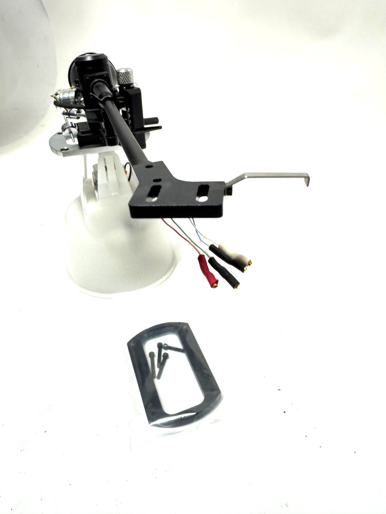 Graham Engineering Model 1.5 Tonearm with cable
