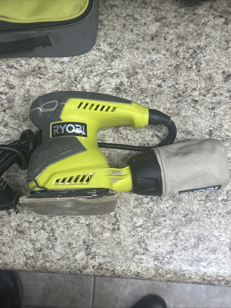 Ryobi S652DG 2 amp corded 1/4 Sheet Sander