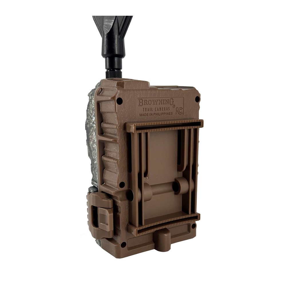 Browning Defender Wireless Pro Scout Max HD Trail Camera Bundle HUNTING
