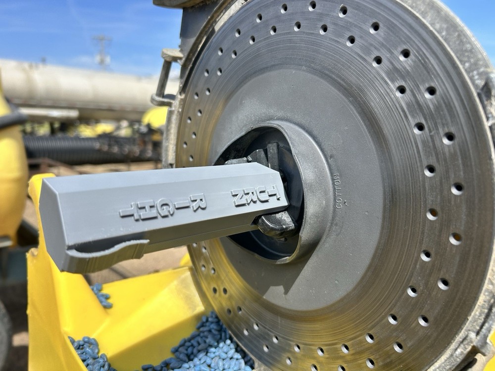 TurnRight Multi-Use Spray Tip Installation and Planter Plate Latch Tool