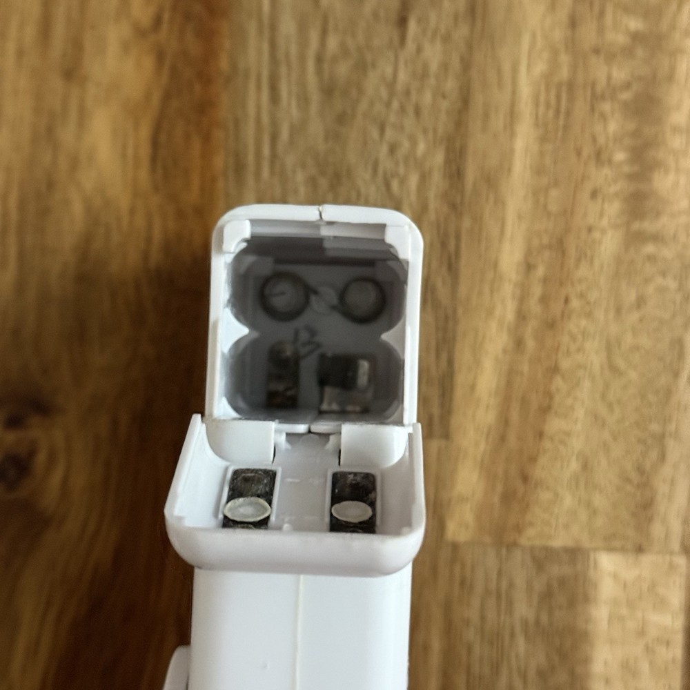 Singer Stitch Sew Quick Portable Compact Hand Held Sewing Machine