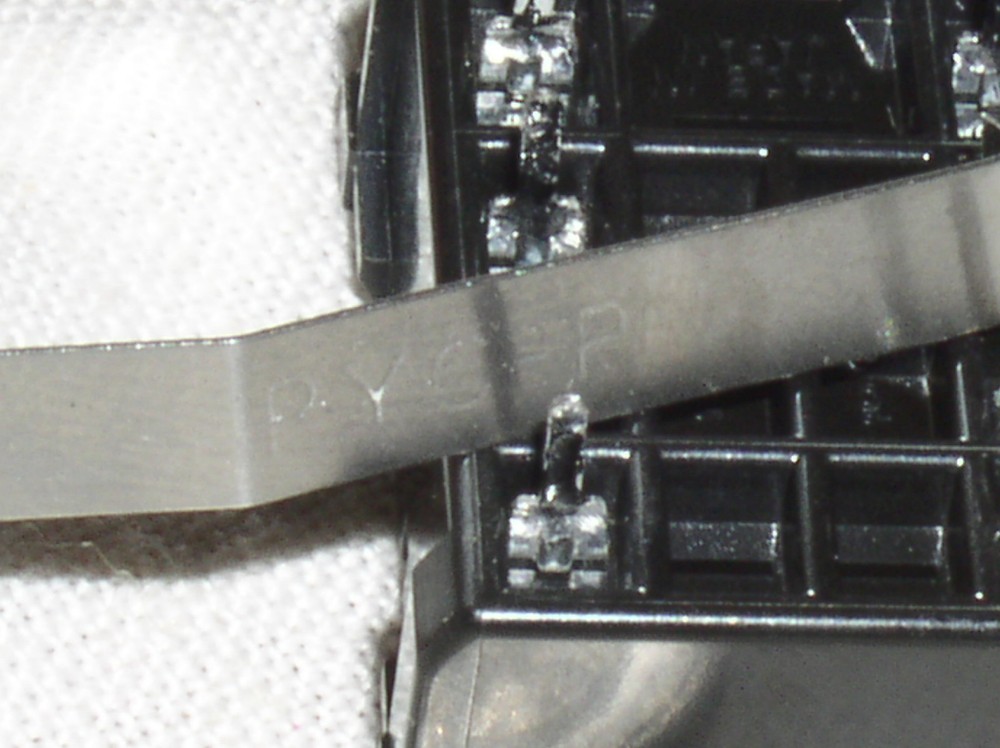 NEW SET OMRON MY2 PY08-02 RELAY PLUG SOCKET AND PYC-P HOLD DOWN SPRING CLIP