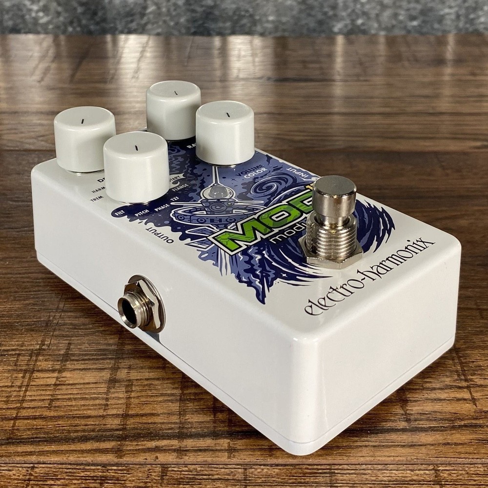Electro-Harmonix EHX Mod 11 Modulator Tremolo Flanger Chorus Rotory Phaser...
