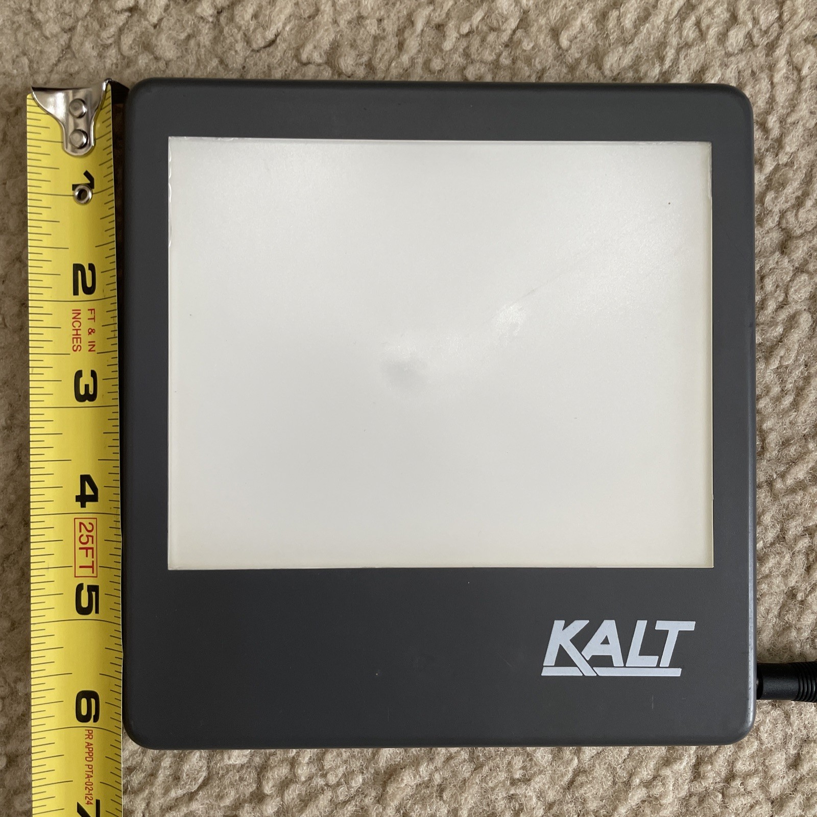Kalt Light Panel Pad 5 x 4 Inch Screen Adapter Plug And Battery Powered