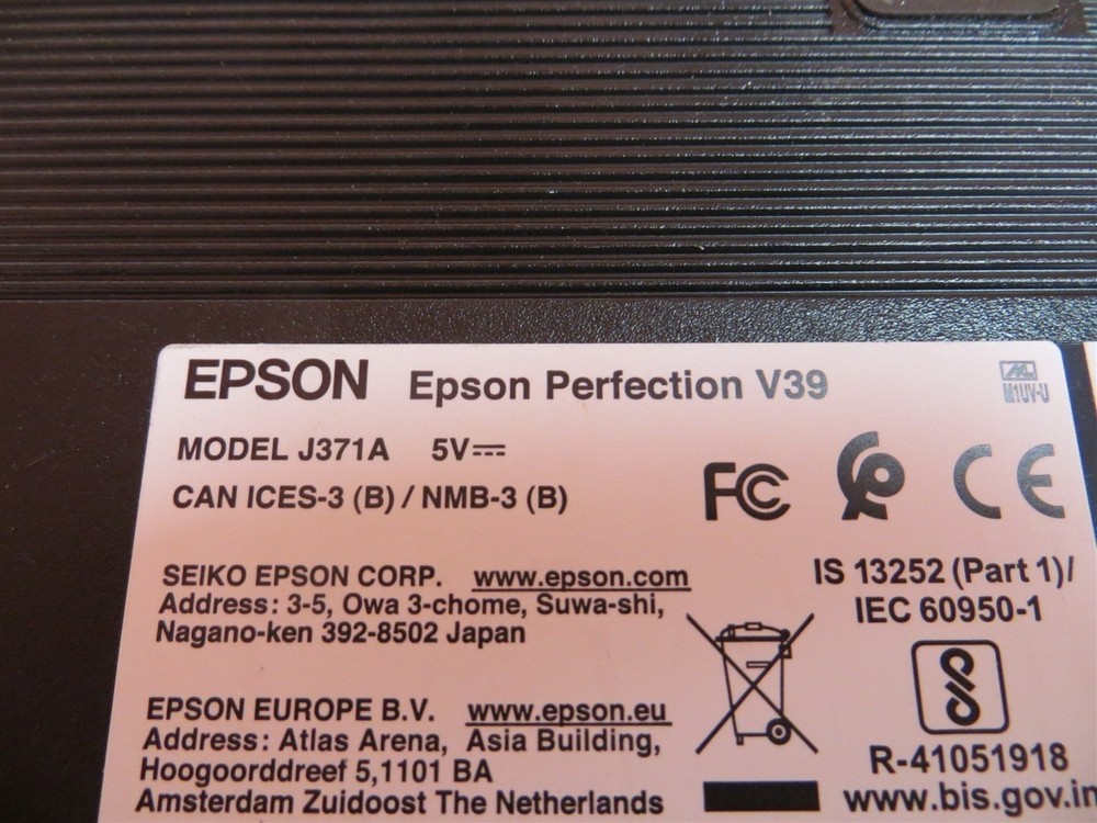 Epson Perfection V39 J371A Flatbed Color Document Scanner No Cable