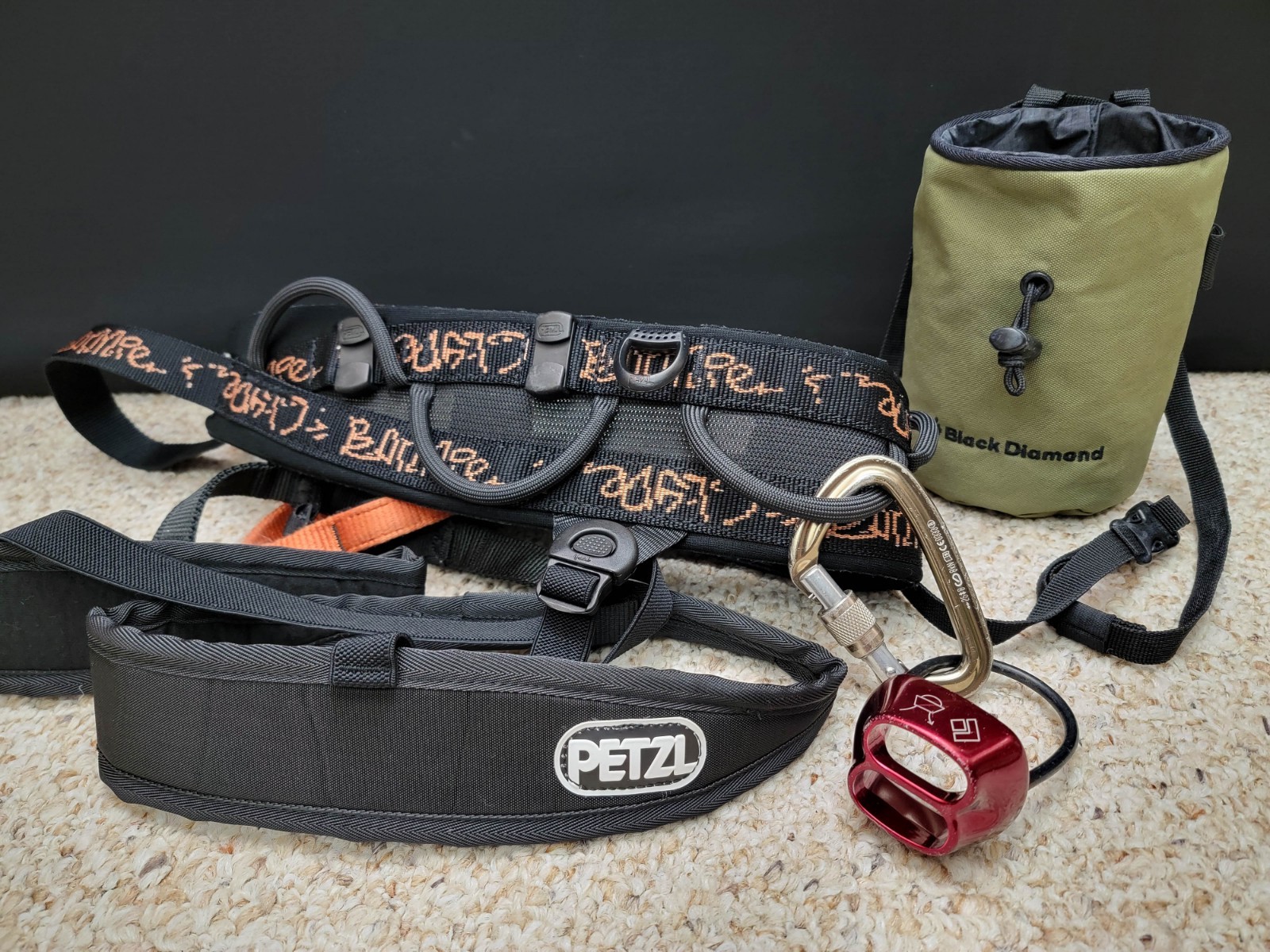 PETZL (France) Crolles Size Small Climbing Harness BD Belay Carabiner Chalk Bag.
