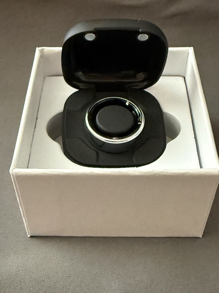 Smart Ring Fitness Tracker/Sleep Tracker Bluetooth Silver Size 8