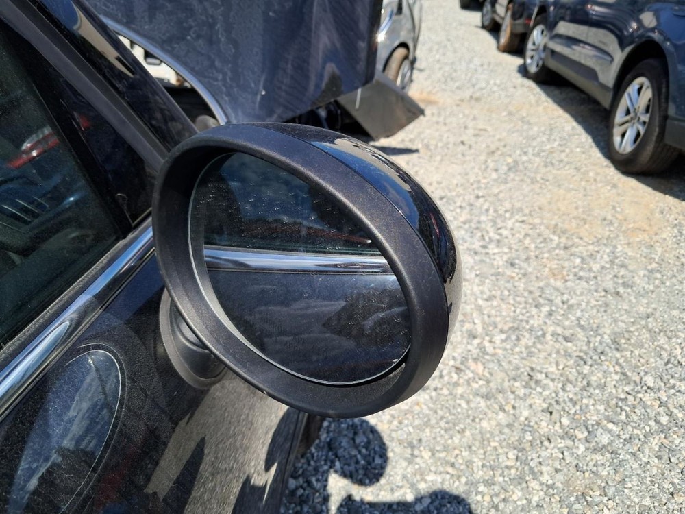 MINI 1 2019 Glove Box 4772682