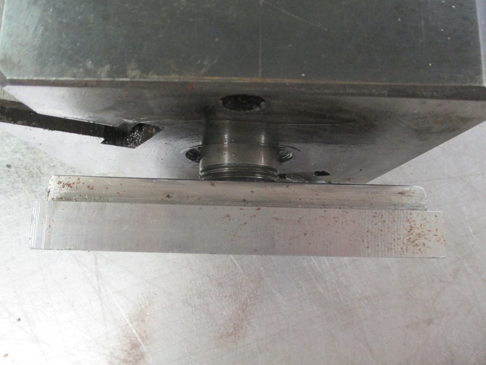 USED Aloris EA Tool Post with EA2 V-Groove Quick Change Lathe Tool Holder (YMC)