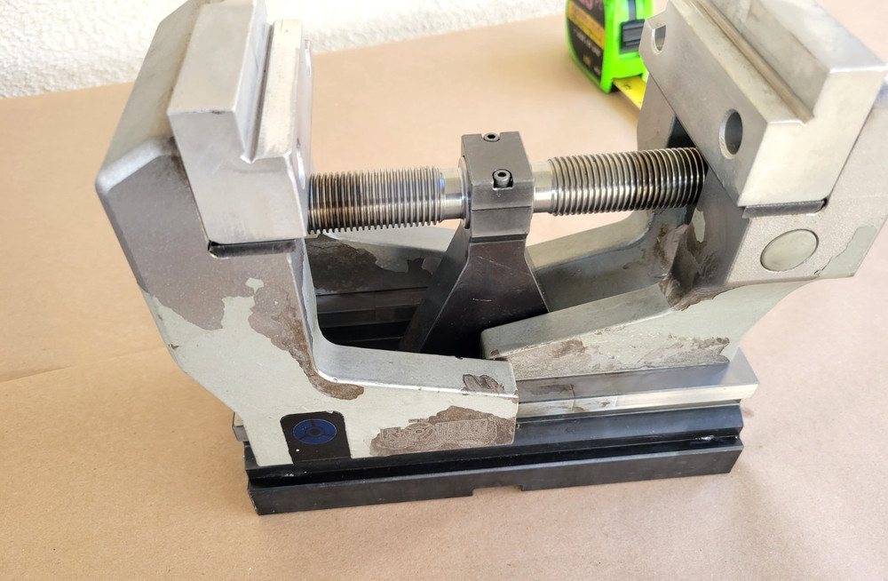 ROHM CENTRIC CLAMPING VISE # 182230