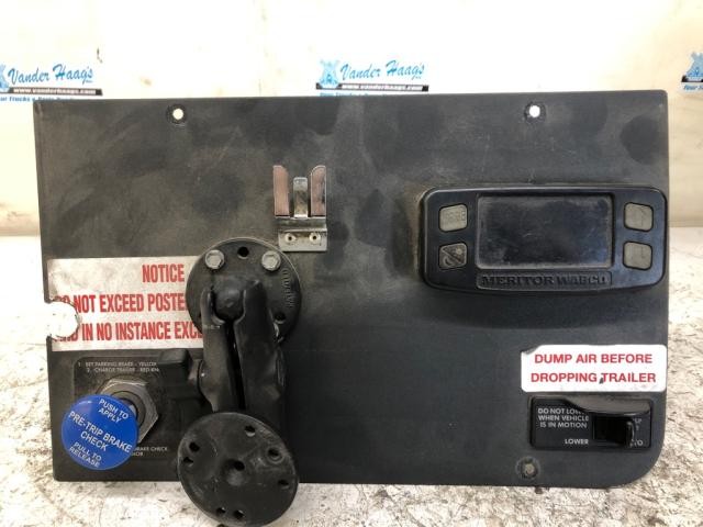 2008-2021 Freightliner CASCADIA GAUGE AND SWITCH Dash Panel - Used