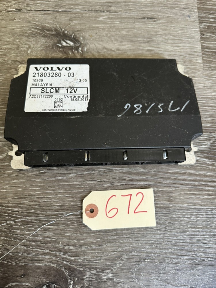 Volvo VNL Light Control Module - P/N: 2180328003