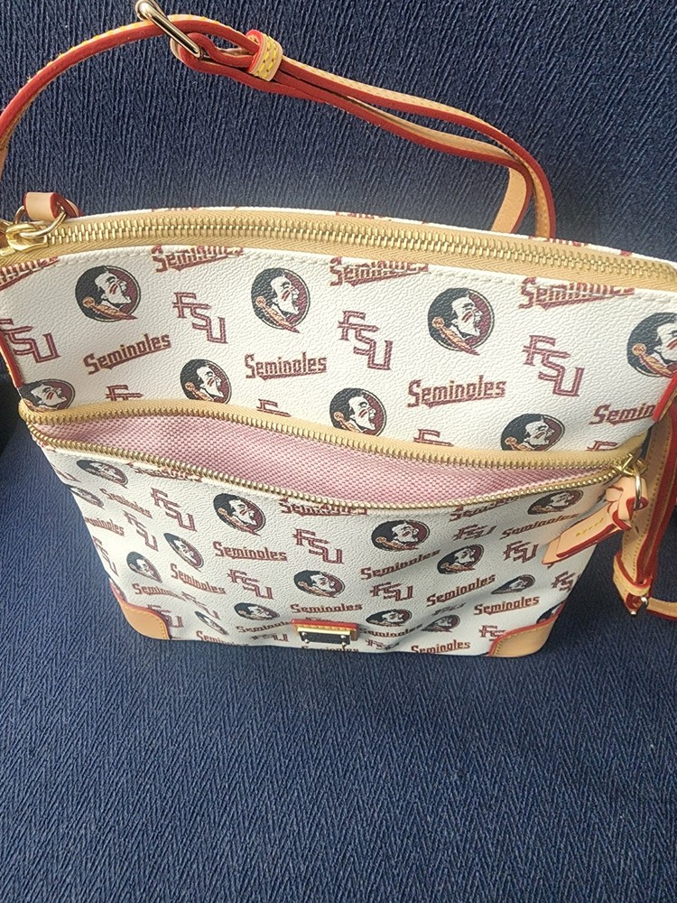 Authentic Dooney and Bourke, Crossbody Bag