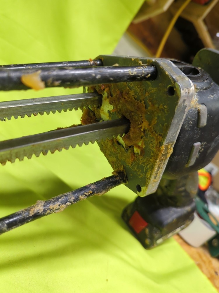 COX EF Dual Ultra Epoxy Applicator: 18V Battery