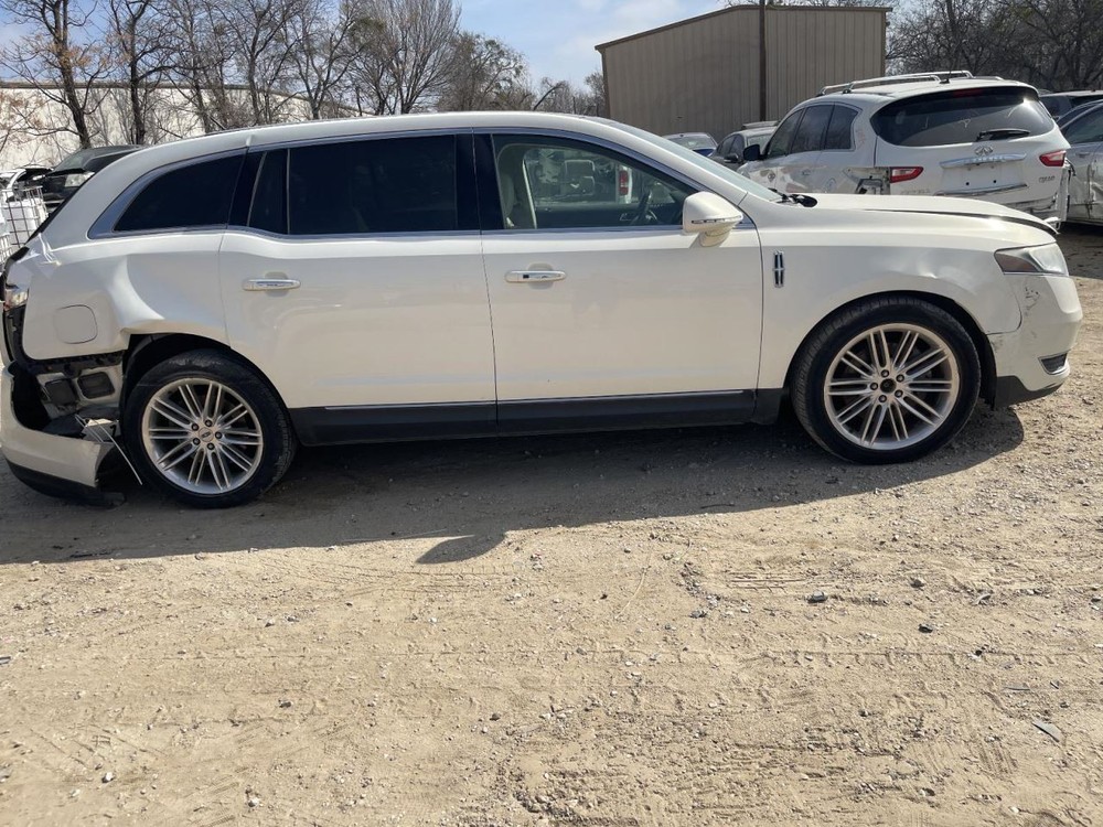 Camera Front Windshield Mounted Fits 10-19 MKT 1009443