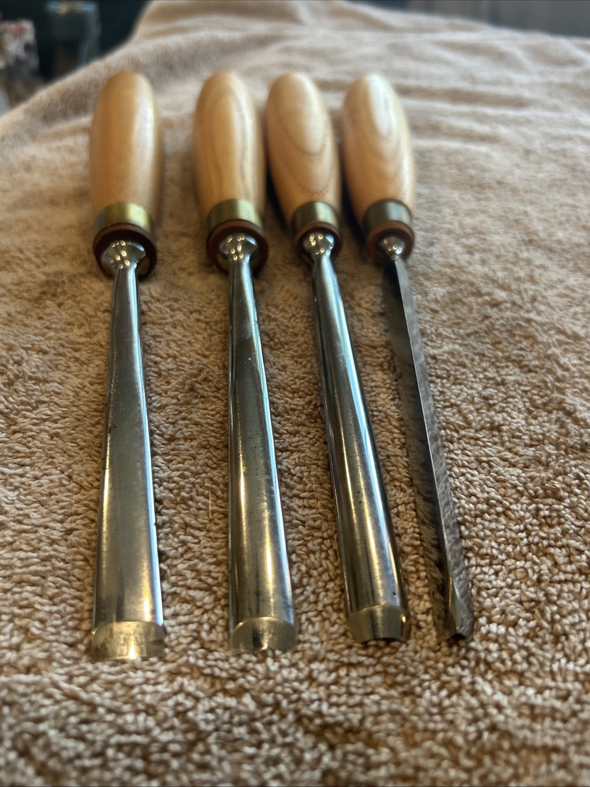 Robert Sorby carving gouges set of 4 with V tool, used