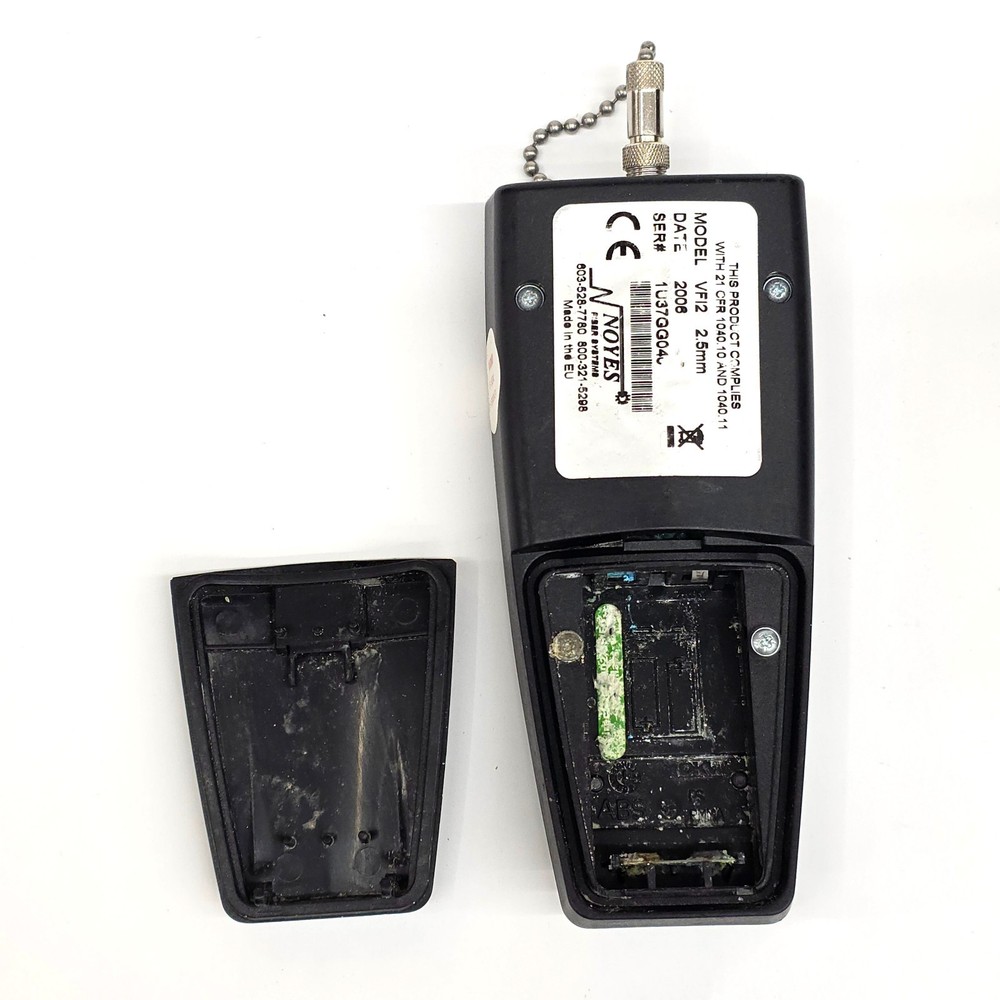 FOR PARTS: Noyes VF12 Light Source - NOT Working Battery Compartment Corroded