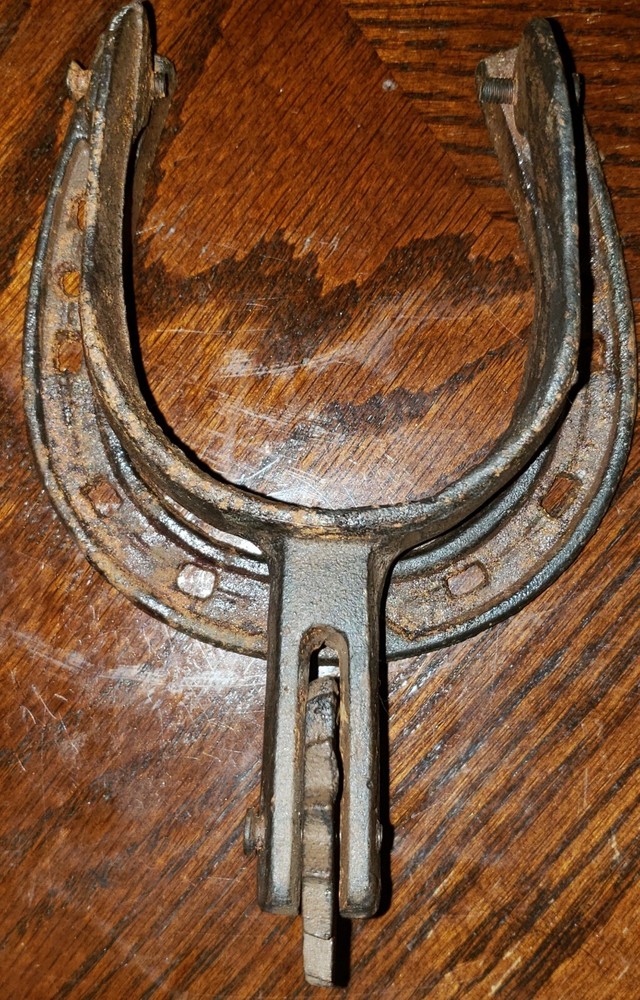 Spur & Horseshoe Door Knocker - Cast Iron, Rustic Finish